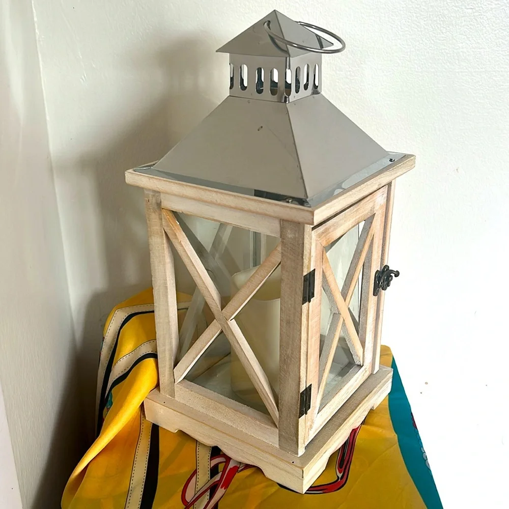 🔥Wooden Lantern Silver Top & Flameless Candle